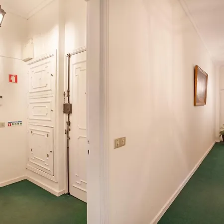 Joivy Vintage Flat With Terrace Appartement Lissabon
